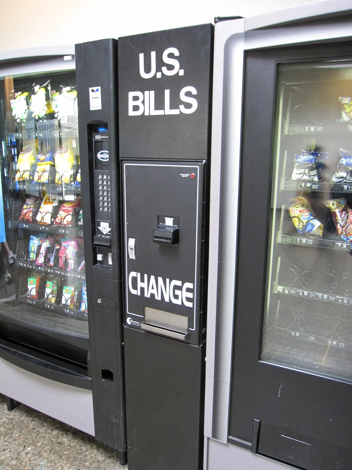 A coin and bill changer machine at the Ontario Science Centre