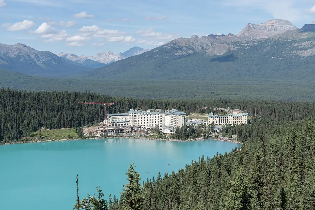 Lake Louise and the Fairmont Chateau seen from above on the Fairview Lookout trail