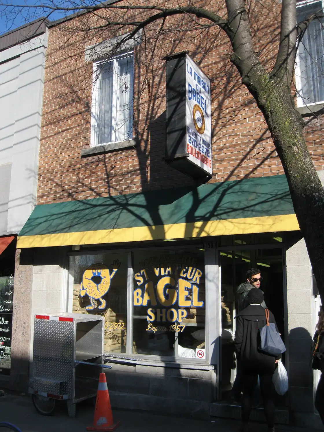 The storefront of a St-Viateur bagel shop in the Mile End, Montreal