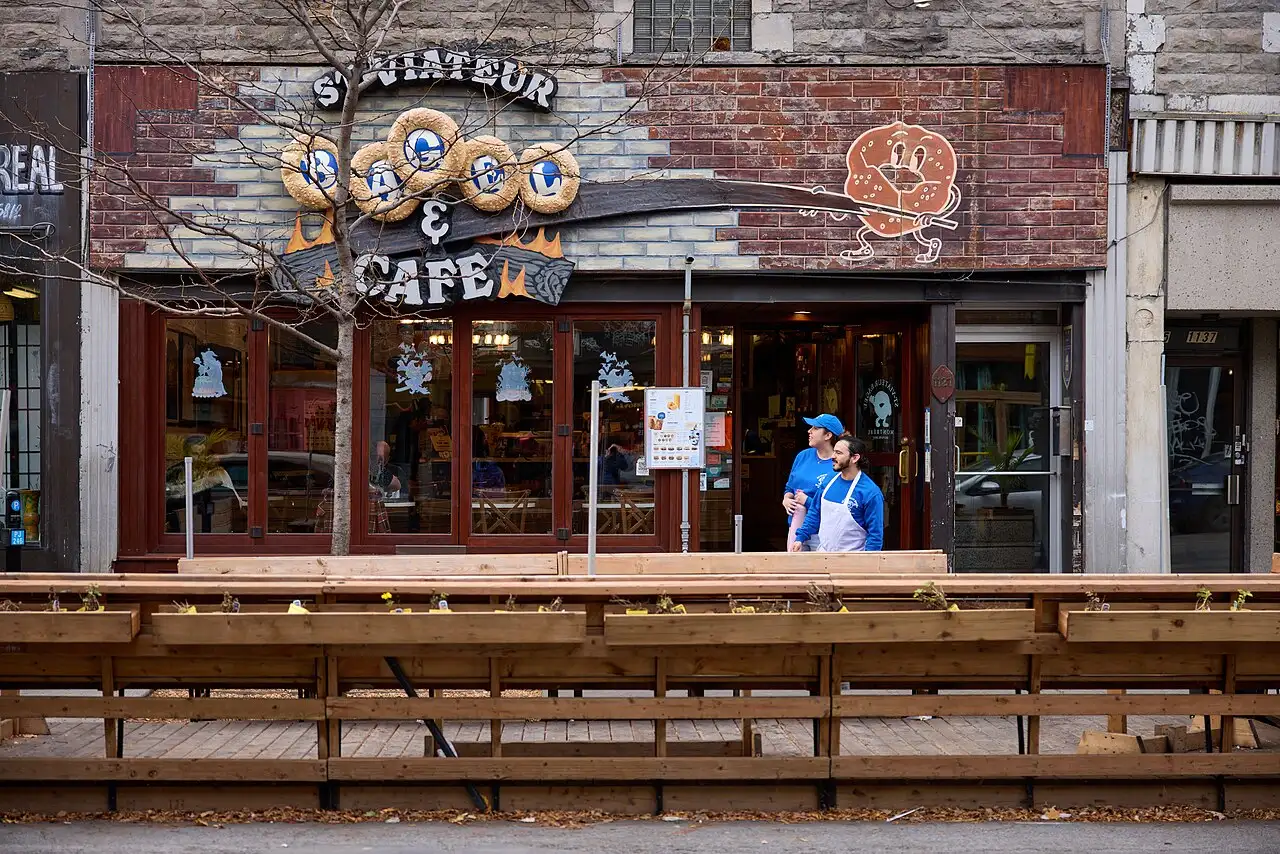 The storefront of a St-Viateur bagel shop in the Mile End, Montreal