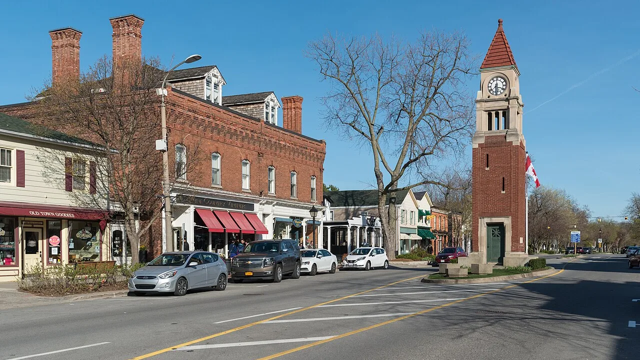 Queen Street and its white clock tower in the historic core of Niagara-on-the-Lake, Ontario