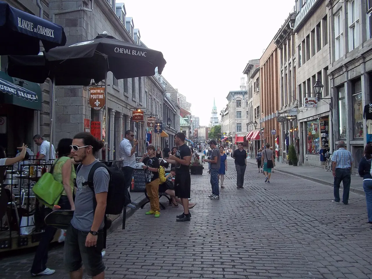 Stone heritage buildings along Rue Saint-Paul in Old Montreal