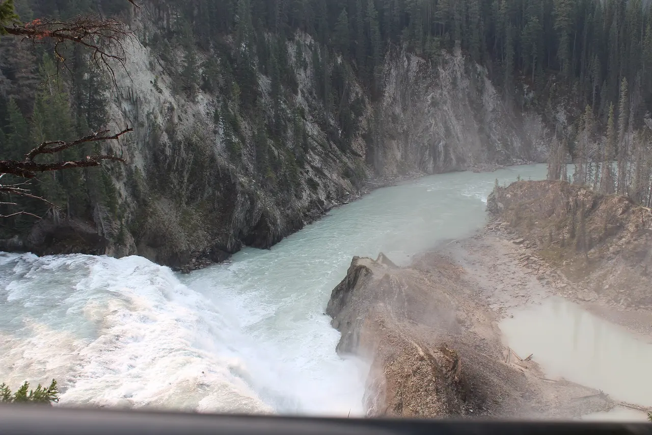 The broad Wapta Falls on the Kicking Horse River in Yoho National Park